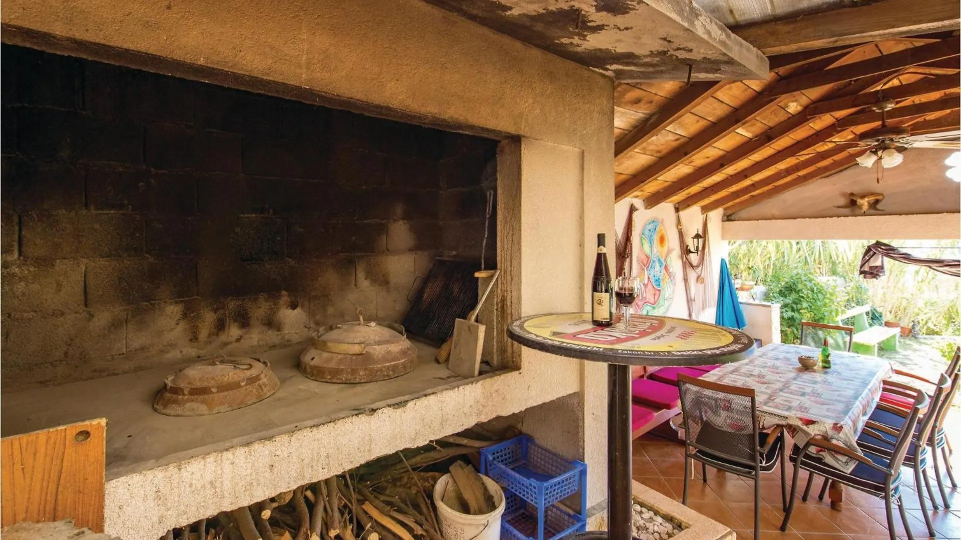Awesome Apartment In Dinjiska With Kitchen