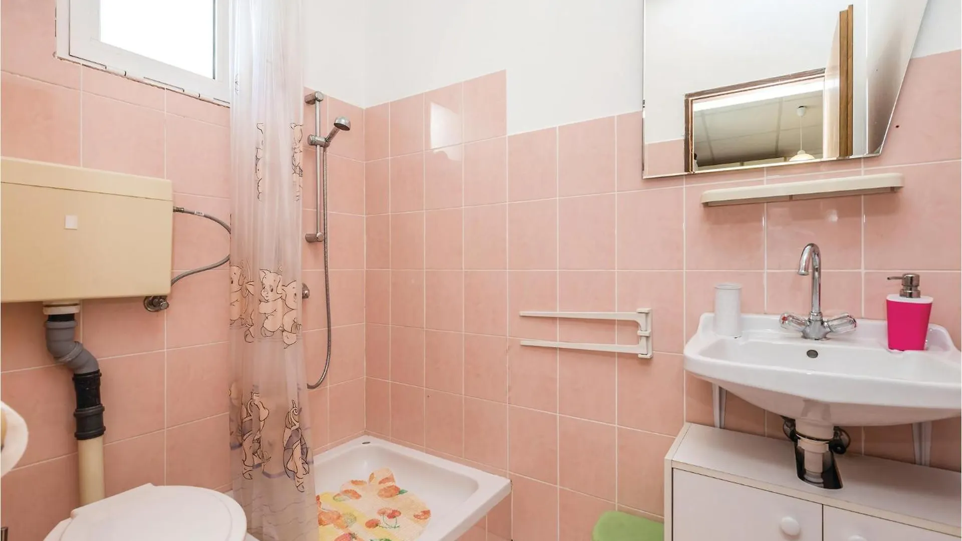Awesome Apartment In Dinjiska With Kitchen 0*,  Croatia